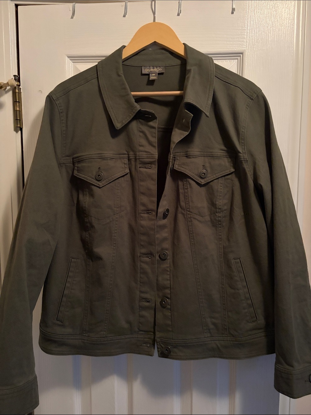 Women’s Olive Green Button-Up Jacket